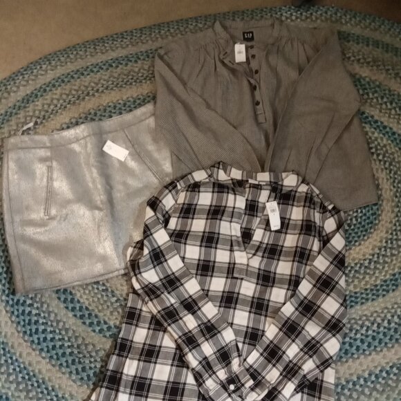 NWT Gap Sz 4/S - 2 black white checkered Blouses 1 Sz 4 Skirt silver - Picture 1 of 6